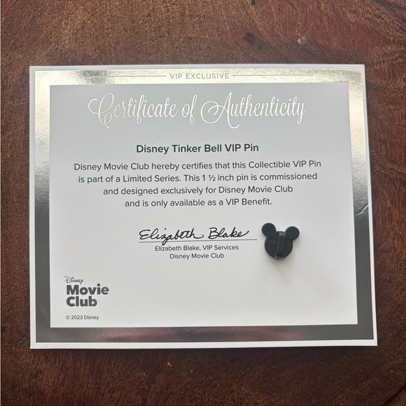 Disney Tinker Bell VIP Pin - Picture 2 of 2